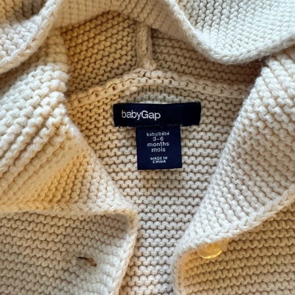 Baby gap cardigan - Picture 2 of 2